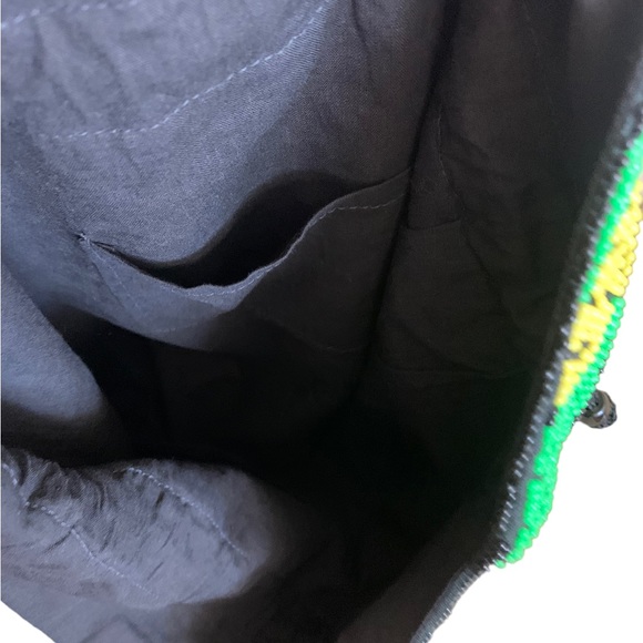 Beautiful beaded artwork bag beaded peacock design - Picture 5 of 6